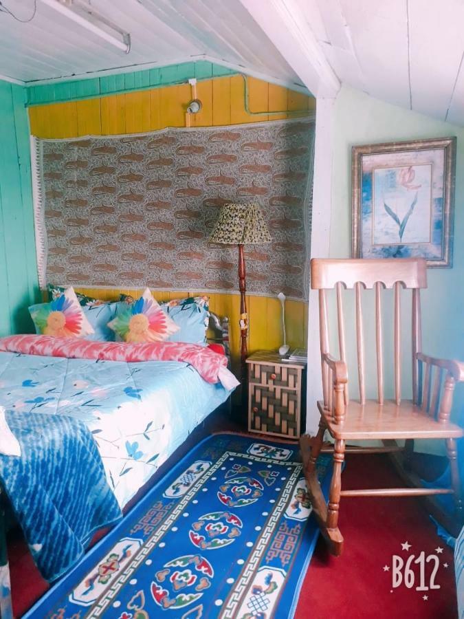 Vamoose Quaint Wood Cottage Dardzsiling Kültér fotó